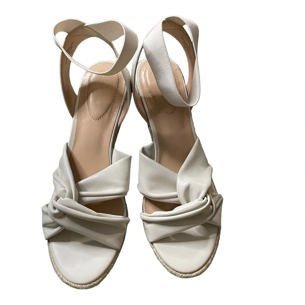 Bandolino Espadrille size 9.5M NWOT